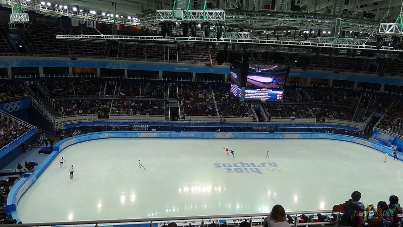 дворец зимнего спорта Айсберг внутри.JPG